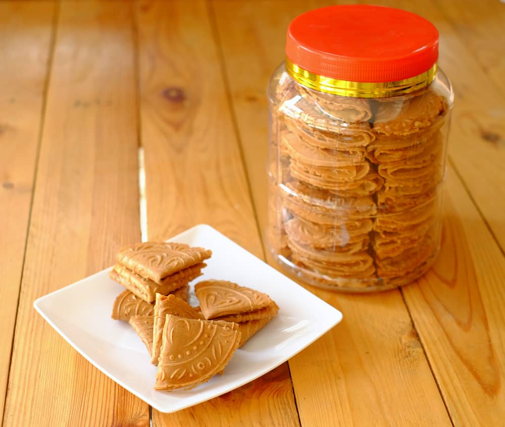 【馬來西亞新年美食｜8. 粿加必 (Kuih Kapit)】